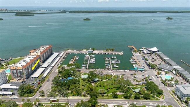 Foto del edificio - 632 Edgewater Dr