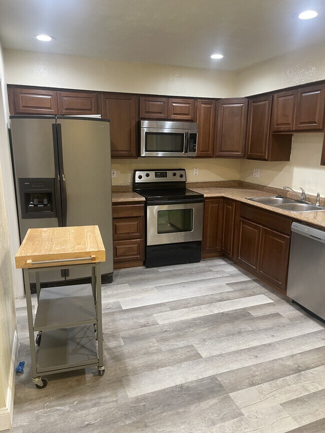 Photo - 3948 Crayrich Cir Townhome