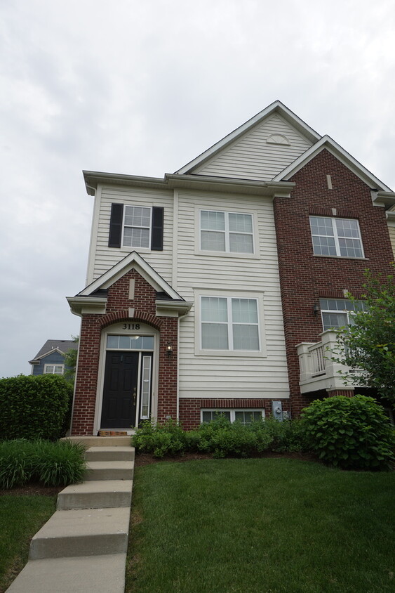 Primary Photo - 3118 Gansett Pkwy