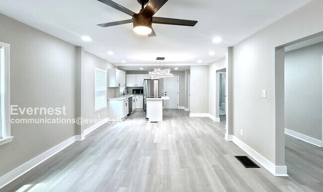 Foto del edificio - 1515 Jonesboro Rd SE