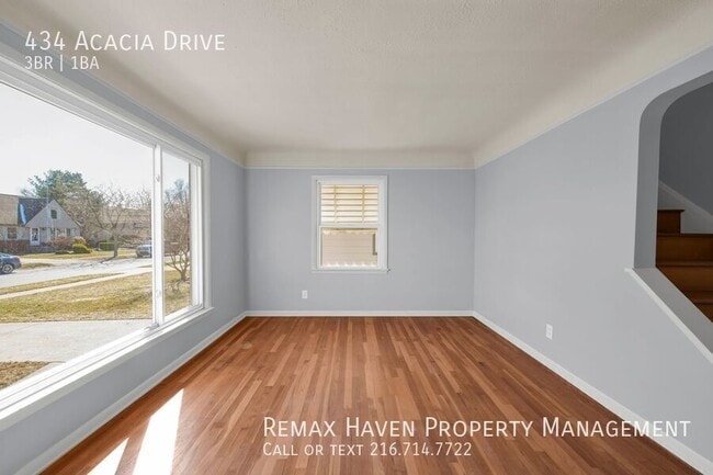 Building Photo - 434 Acacia Dr