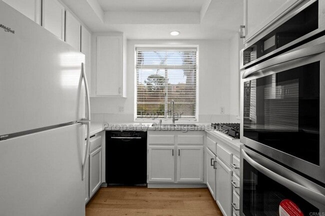 Building Photo - Beautifully Updated 2-Bedroom, 2-Bath Cond...