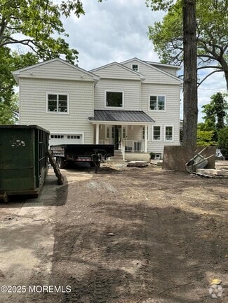 Building Photo - 4 Interlaken Dr