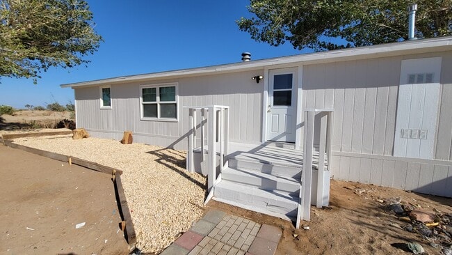 Foto del edificio - 43371 Cottonwood Rd