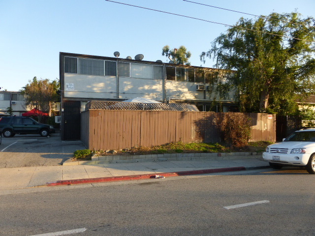 Foto del edificio - 726 San Pascual Ave