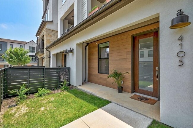 Building Photo - 4105 McKinley Fields Dr