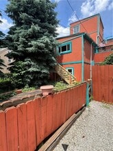Building Photo - 295 42nd St