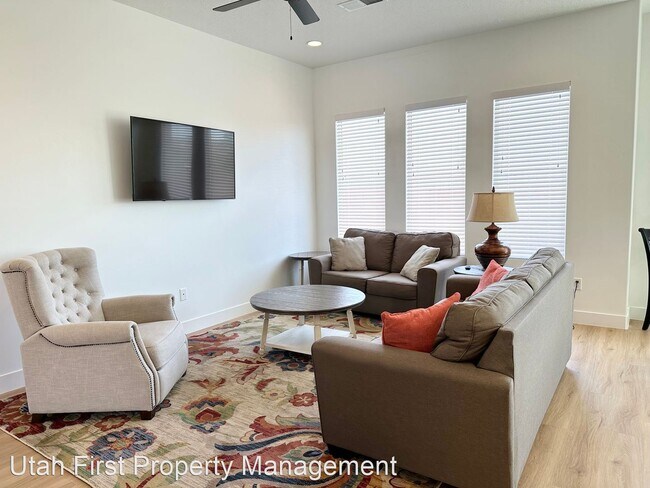 Foto del edificio - 3 br, 2.5 bath House - 2706 E Rain Tree