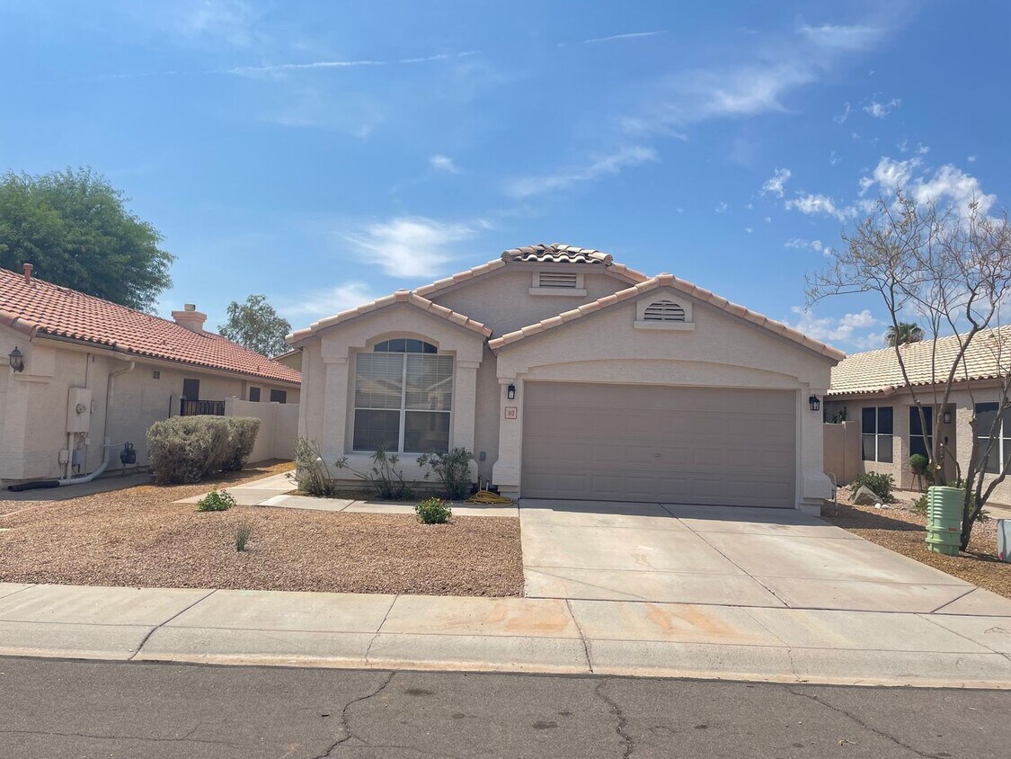 Photo - 1113 W SPARROW DR
