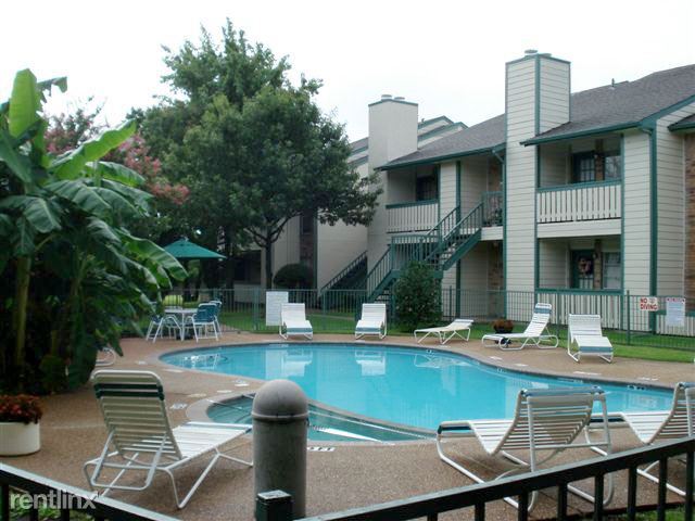 Primary Photo - 1600 Amelia Ct