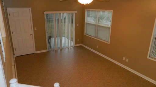 Building Photo - 1219 Thomas Dr