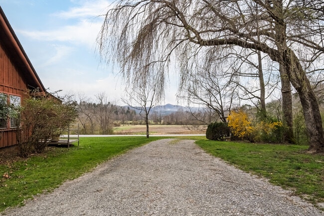 Foto del edificio - 2859 Hannah Ford Rd