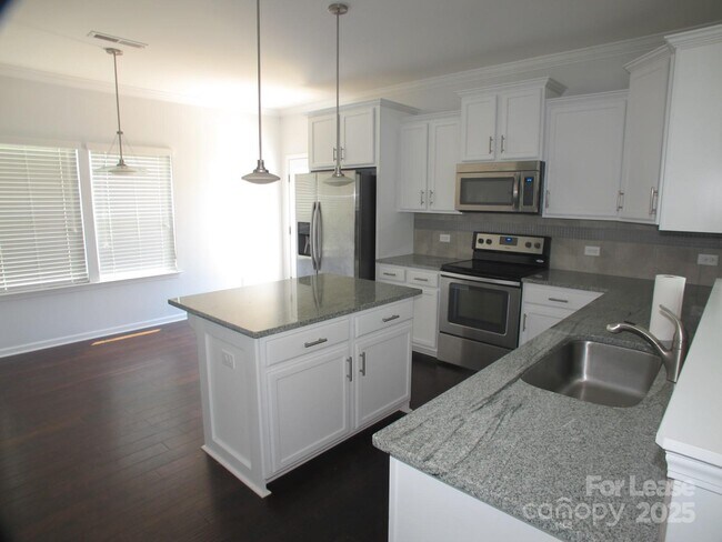 Building Photo - 2212 Atwell Glen Ln