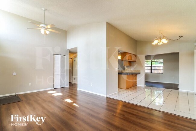 Foto del edificio - 1117 Jambalana Dr