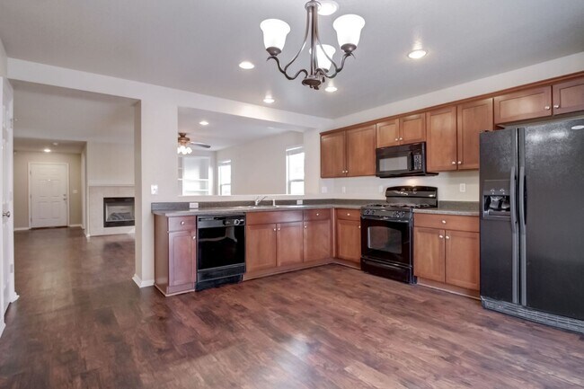 Building Photo - 3 Bedroom single family home in Denver