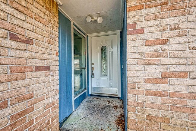 Building Photo - 3706 Nutwood Ln