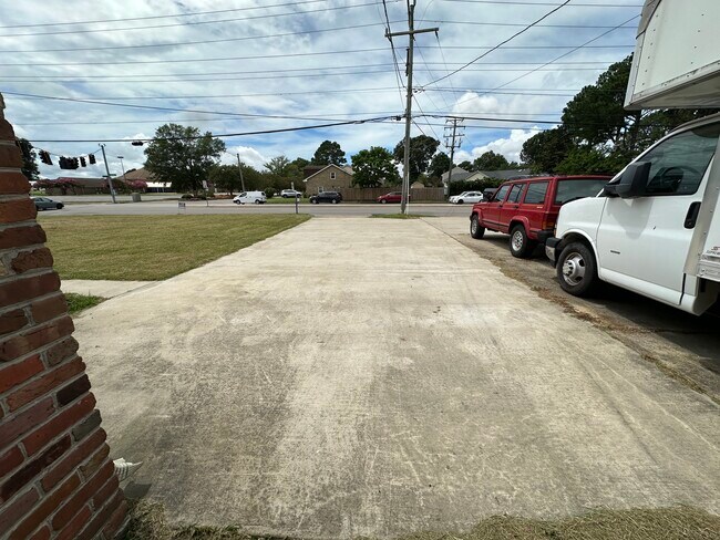 Foto del edificio - 752 Kempsville Rd