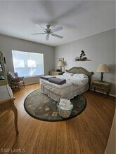 Building Photo - 529 Windsor Sq