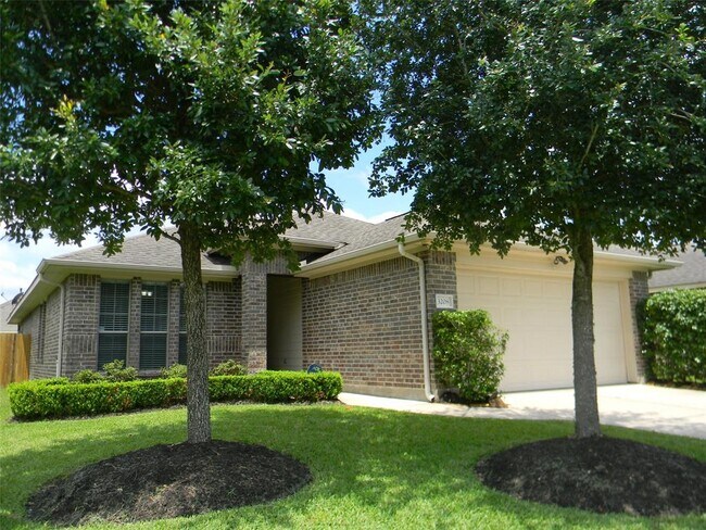 Foto del edificio - 3208 Southern Green Dr