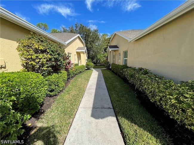 Building Photo - 5708 Greenwood Cir