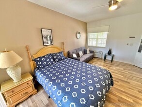 Building Photo - 9895 Perfect Dr