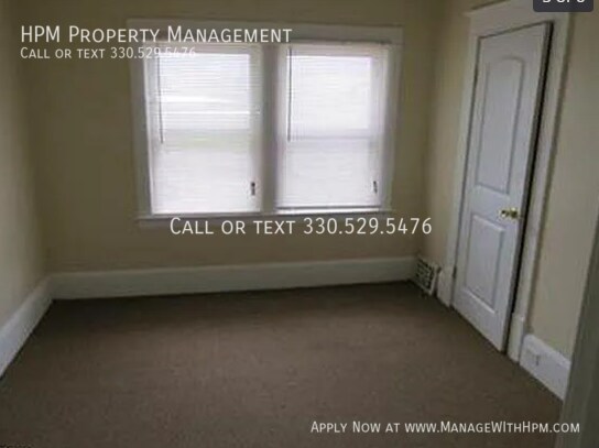 Building Photo - Spacious 3 Bedroom Duplex!
