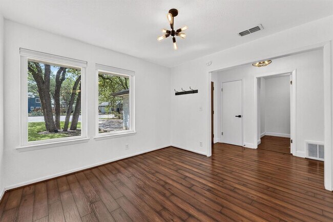 Foto del edificio - 1804 Stagecoach Trail