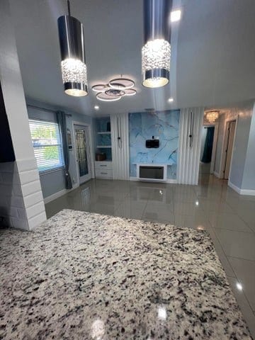 Foto del edificio - 5858 Tarragon Dr