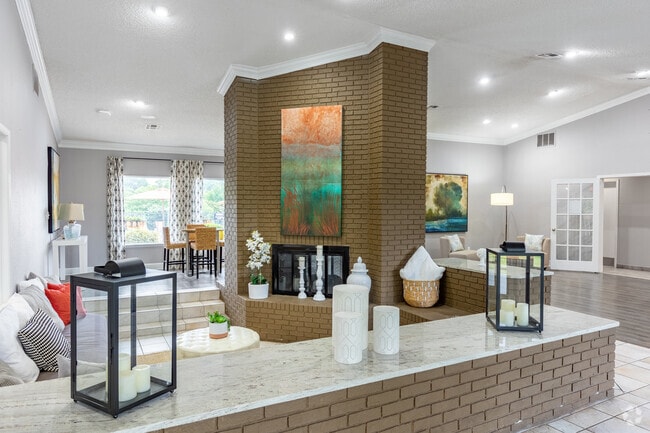Interior Photo - Vue on Medlock