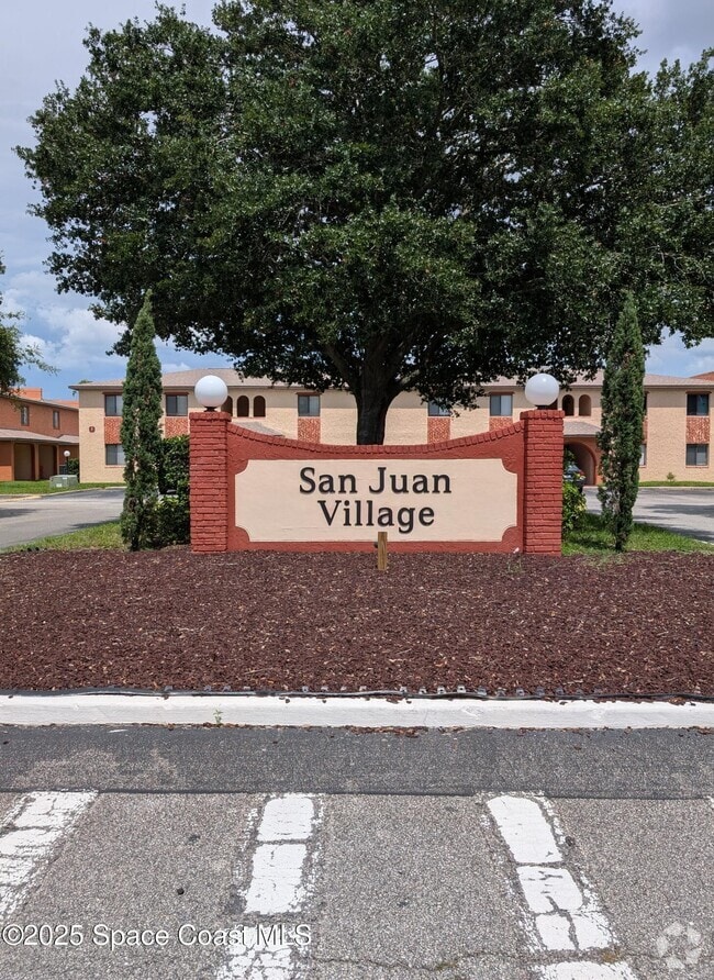 Building Photo - 121 San Juan Cir