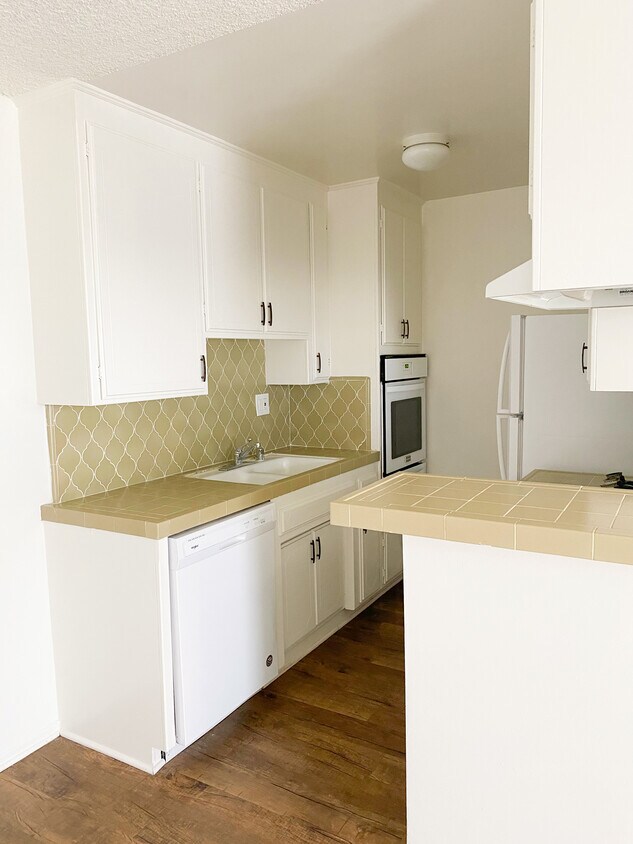 Foto principal - 3415 Mentone Ave
