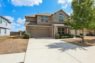 Building Photo - 1024 Peregrine Way