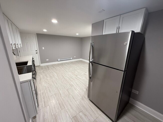Foto del edificio - 6954 N Greenview Ave