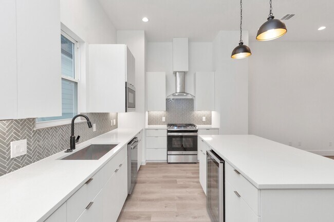 Foto del edificio - 2708 Drew St