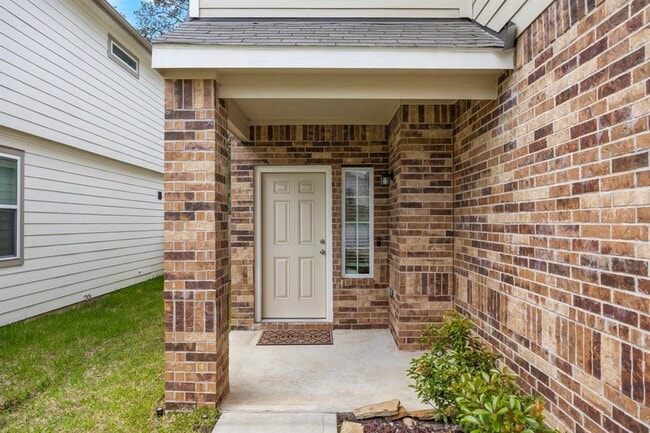 Building Photo - 2256 Raider Dr