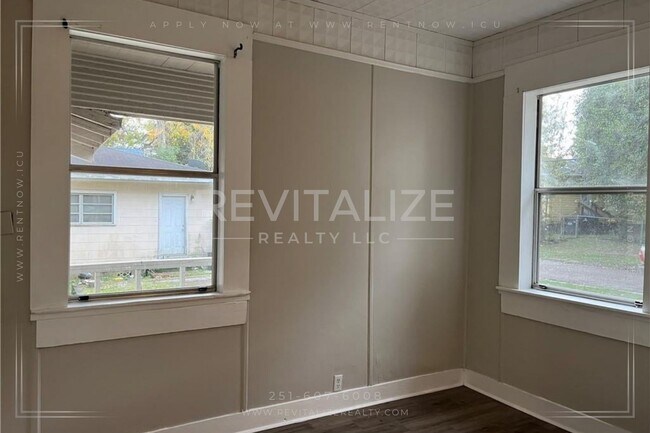 Foto del edificio - 4 Bed/3 Bath Home in Chickasaw East Village