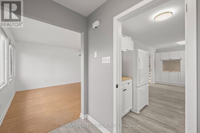 Photo du bâtiment - 52 Key Hill Rd