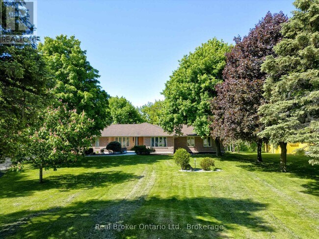 Photo du bâtiment - 10158 Old Pine Crest Rd