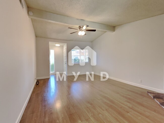 Building Photo - 7041 Greenback Ln Apt C