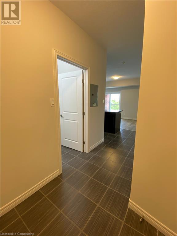 Photo du bâtiment - 3200 Hamilton Regional Rd 56