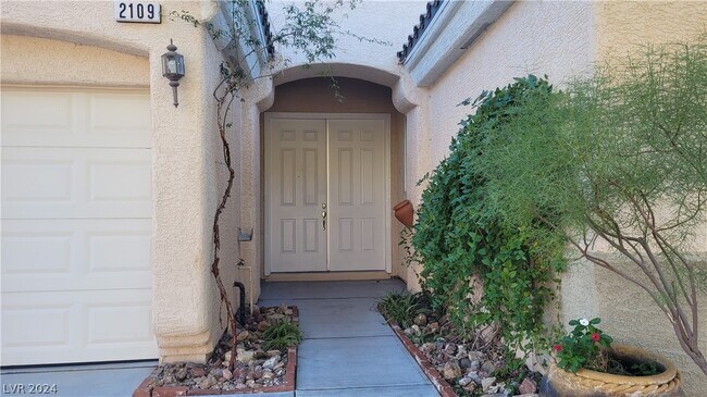 Building Photo - 2109 Arpeggio Ave