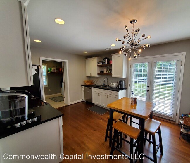 Building Photo - 4 br, 2 bath House - 701 S. Nansemond Street