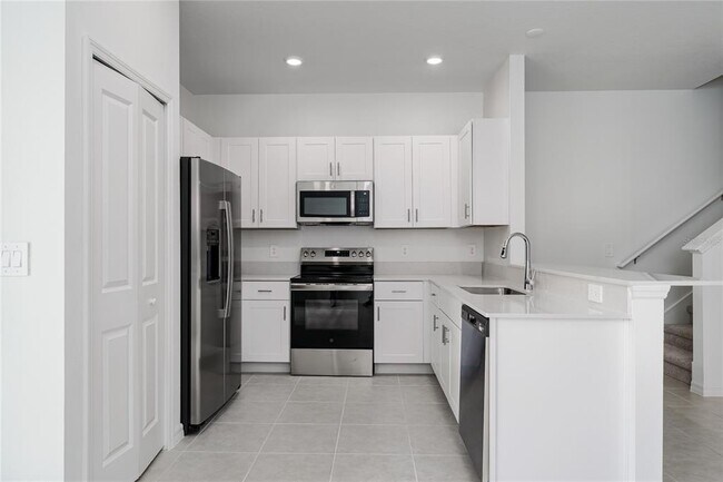 Foto del edificio - 10964 65th Ter E