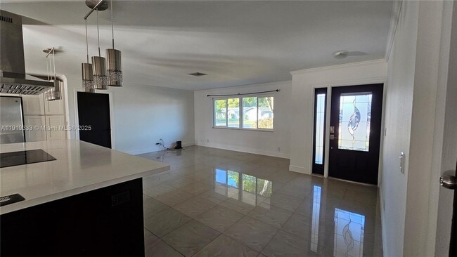 Building Photo - 8004 SW 29th St