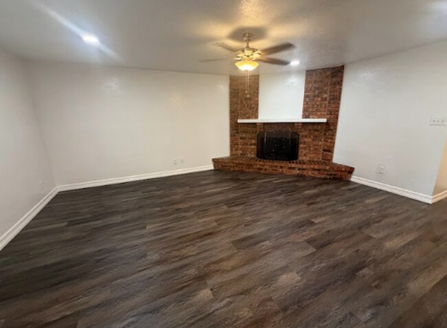 Foto del edificio - **MOVE IN READY HOME IN ALLEN**