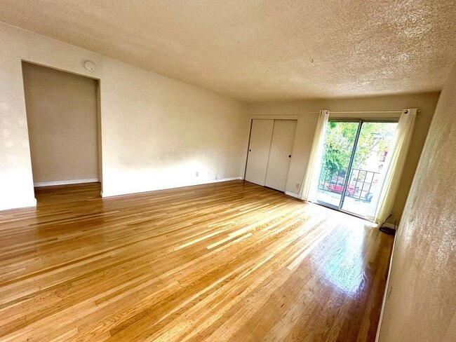Foto del edificio - 1634 63rd St