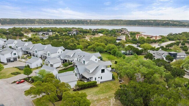 Foto del edificio - 19601 Flying J Blvd