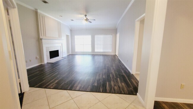 Foto del edificio - 16314 Rainbow Lake Rd