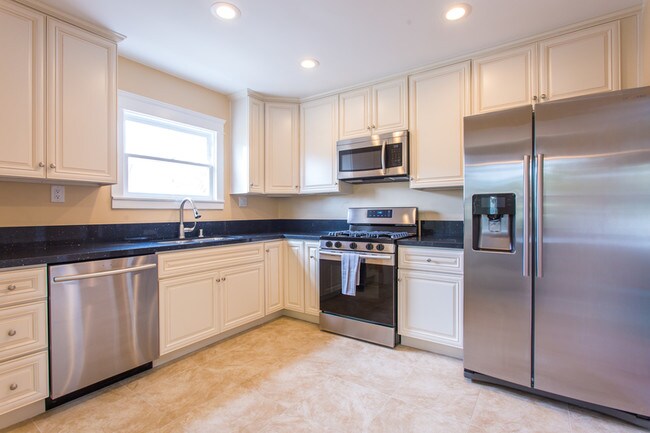 Foto del edificio - 7454 Eads Ave