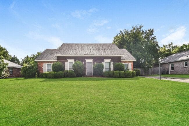 Building Photo - 2640 Crossgate Trail